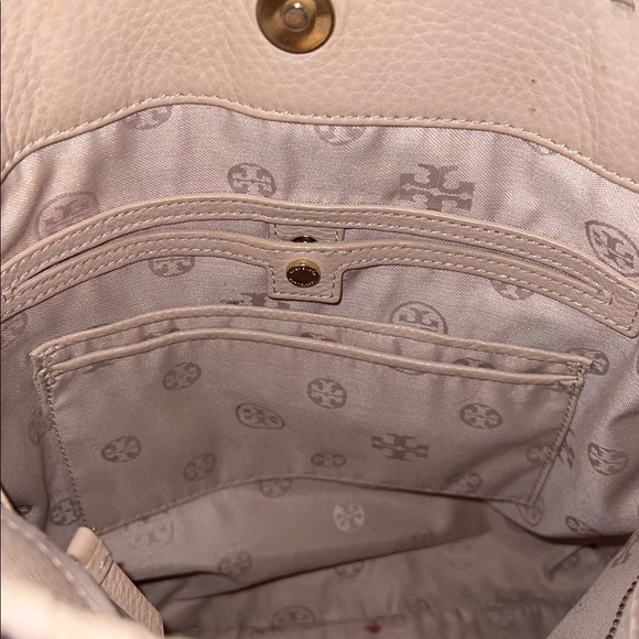 Tory Burch Marion Bag/Crossbody - Picture 14 of 16